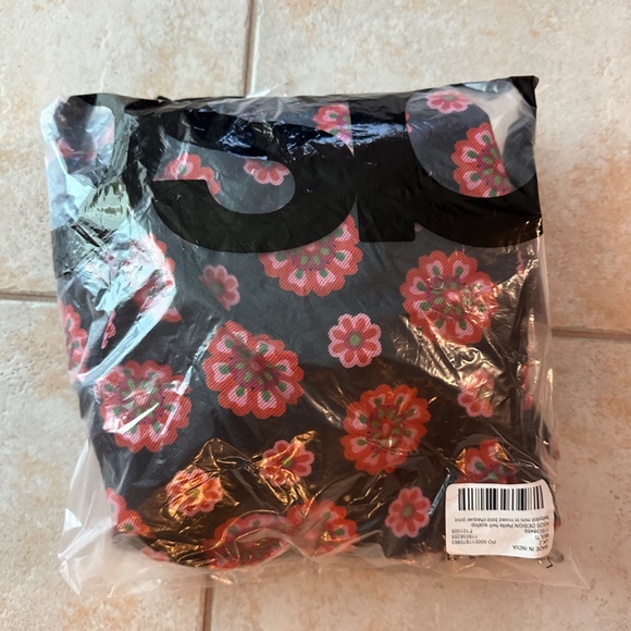 ASOS DESIGN Petite twill scallop babydoll dress mini in retro floral print - Picture 10 of 12